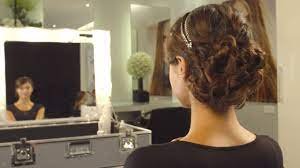 Tuto Coiffure Comment Faire Un Chignon Bas De Mariage Youtube