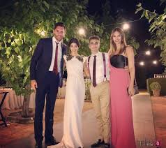 Browse 2,486 helen lindes stock photos and images available, or start a new search to explore more stock. Canco Rodriguez Con Su Mujer Helen Lindes Y Rudy Fernandez Durante Su Boda Boda De Canco Rodriguez Y Marta Nogal Foto En Bekia Actualidad