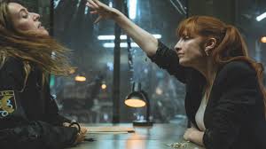 Los ladrones discuten entre sí. Money Heist Season 4 Netflix Release Time Everything You Need To Know What S On Netflix