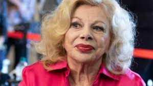 'da oggi rinasco' da oggi sono rinata. Sandra Milo Parla Del Fidanzato 37 Anni Piu Giovane E Della Loro Initimita