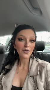 Caroline Long (@carolinesnlong)