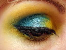 Jede frau benötigt einen eyeliner, denn die feine tricks, die ihnen beim auftragen helfen. Lidstrich Definition And Synonyms Of Lidstrich In The German Dictionary