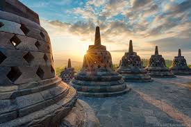 · sistem pemerintahan meniru sistem beraja di india. Makalah Ips Tentang Masuk Dan Perkembangan Hindu Buddha Di Indonesia Sulistianti Siregar