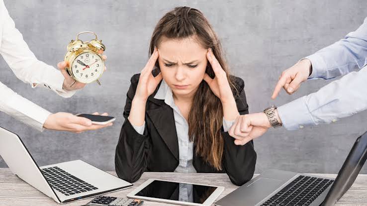 El estr&eacute;s puede generar problemas de salud mental a 3 de cada 10 empleados - Infobae