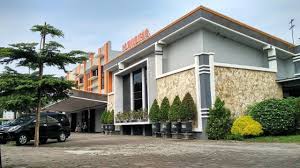 Rumah sakit hermina membuka lowongan perawat hemodialisa rumah sakit hermina adalah perusahaan yang bergerak dibidang pelaya. Lowongan Kerja Besar Besaran Rumah Sakit Wilujeng Kediri Info Loker Medis