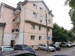 Mai sus aveti o lista cu coduri postale din judetul bihor, localitatea oradea. Apartament 2 Camere De Vanzare Str Traian Lalescu Oradea Ap0977