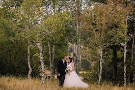 Taharaa Mountain Lodge Is The Perfect Wedding Venue For Your Wedding Day Celebration Let Us Help You Plan Your Perfect Colorado Wedding Rec Colorado Wedding Venues Lodges Romantic Weekend Getaways