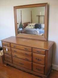 Maybe you would like to learn more about one of these? Sumter Cabinet Co Maple 9 Drawer Dresser W Attached Mirror Online Auctions Proxibid