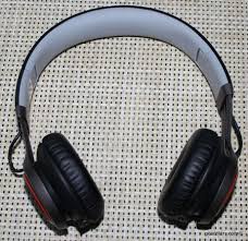 It calls the service and i speak over the jabra tour. Jabra Revo Wireless Headphones Review Geardiary