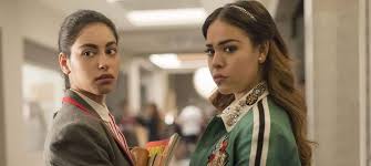 En mai 2020 nous vous avons annoncé que danna paola et ester expósito, dans les rôles de lu et carla allaient quitter elite après 3 années de bons et loyaux services. Elite Saison 4 La Vraie Raison Qui Pousse Danna Paola Lu A Quitter La Serie Netflix Mce Tv