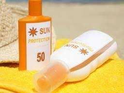 Yes, it is possible to be allergic to sunscreen! Sunscreen Allergy Symptoms Diagnosis And Remedies