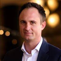 Jason Les's Instagram, Twitter & Facebook