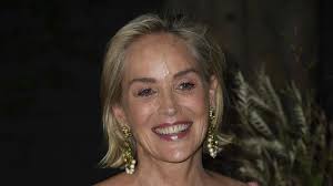 Underboob! Sharon Stone ist freizügig in Cannes
