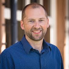 Steve Hutton's Instagram, Twitter & Facebook