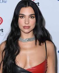 I think I look like dualipa 😊. What do you think guys?