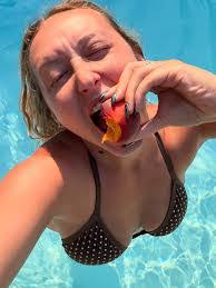 Taryn Alexander's Instagram, Twitter & Facebook