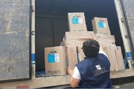 La policía no pudo evitar esa quema, por lo que las ánforas fueron arrojadas al fuego una y otra vez. Huanuco Odpe Leoncio Prado Recibe Material Electoral Para Uso En Elecciones Generales Noticias Agencia Peruana De Noticias Andina