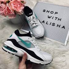 The build is faithful to the original, featuring a white leather base with mesh quarter panels and a huarache like neoprene collar in black. Ø´Ø§ØºØ± Ø§Ù„Ø§Ø±ØªØ¨Ø§Ùƒ Ø§Ù„Ù…Ø´Ø±ÙˆØ¨Ø§Øª Womens Air Max 93 Cabuildingbridges Org