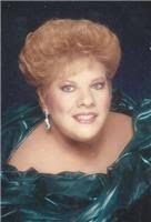 Linda Schow's Instagram, Twitter & Facebook