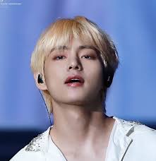 Living up to his name, the golden maknae has been swooning the bts army with his new hair since then. Thread By Vminkookfairies Blonde Taehyung A Beautiful Thread
