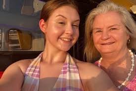 Fundraiser for Kirsten Franklin by Christy Simmons : Help college student  with funeral expenses for mom