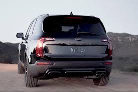 The 2021 kia exterior is finished in a breathtaking ebony black, while being complemented by such a gorgeous black interior. 2021 Kia Telluride Nightfall Edition Is A Mean Looking Suv Carbuzz