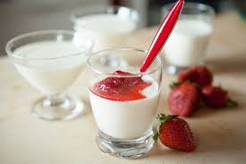 Stefano S Panna Cotta With Strawberries Recipe Quincaillerie Dante Panna Cotta Strawberry Recipes Panna