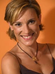 La periodista Marian Álvarez nos habla de los géneros radiofónicos en la  escuela