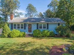 323 Poplar St Agawam Ma 01030 Mls 72568551 Coldwell Banker Agawam Poplar Real Estate