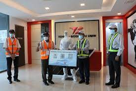 Umwt wholly owns assembly services sdn. Selangor Mentri Besar Visits Toyota Plant Carsifu