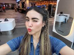 Mutieah (@crasivayamoniq) • Instagram photos and videos