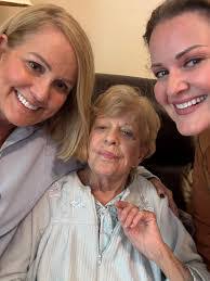 Glenna Helm's Instagram, Twitter & Facebook