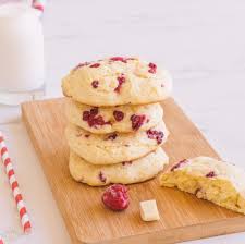 Then add the whole egg, egg yolk, and vanilla extract and beat again just until incorporated. Raspberry Cheesecake Cookies Family Cookie Recipes