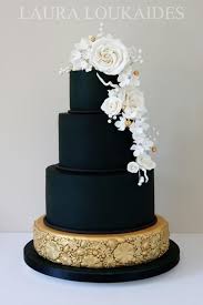 Black And Green Wedding Cake But Green Or Burgundy Gold Wedding Cake White Wedding Cakes Black Gold Wedding Cake