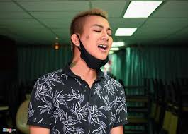 Võ nguyễn hoài lâm stage name hoài lâm, is a vietnamese male pop singer and actor. Hoai Lam Xuáº¥t Hiá»‡n Ben Báº¡n Gai Sau Thá»i Gian á»Ÿ áº©n Ä'i Lai Xe Kiáº¿m Tiá»n