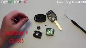 Learn how to change the battery a honda key fob (smart key remote). How To Replace A 2005 2009 Honda Pilot Key Fob Battery Fccid Cwtwb1u545 Youtube