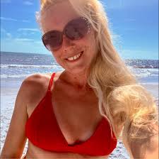 Tristen Bailey Elliott updated her profile picture.