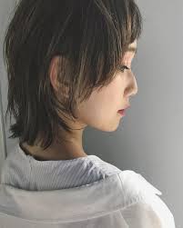 流行りの あいみょんウルフ でカッコ可愛く大変身しちゃいましょう ウルフ ヘア ヘアースタイル 髪型