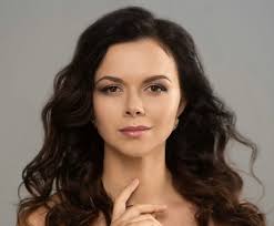 Buchkritik Eva Weinmann „Wenn dein Körper sich erinnert“ präsentiert von  www.schabel-kultur-blog.de