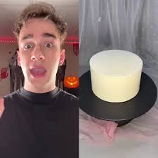 A Woman Is Attending Her Mothers Funeral Joke Daniel Slo