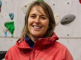 Gleizé. Une matinée découverte de l'escalade pour les malades du cancer du  sein