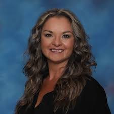 Tara Nagy's Instagram, Twitter & Facebook