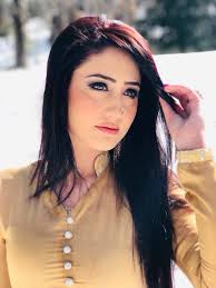 sumbal khan (@HidayatJan20)