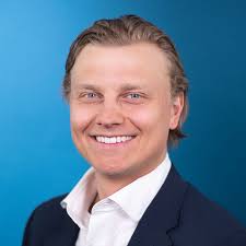 A smarter way to catch insiders who leak top secret information