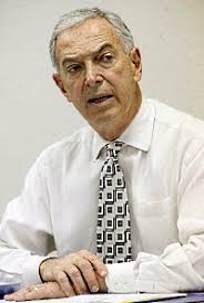 Kirschenbaum gets Superintendent of the Year honors from state education  group