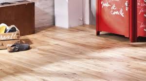 Les parquets n'ont pas tous la même finition mais nécessitent tous un entretien régulier. Parquet Massif Quel Bois Choisir Les Inconvenients Cote Maison