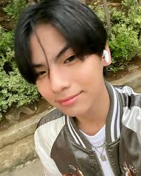 I'm the girl who loves" 🎀Fian Andrei Guevara🎀