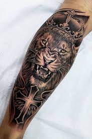 50 Eye Catching Lion Tattoos That Ll Make You Want To Get Inked Kickass Things Lion Tattoo Sleeves Cool Tattoos Lion Head Tattoos