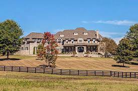 Leiper's fork (also spelled leipers fork) is an unincorporated rural village in williamson county, tennessee. Celebrities Who Live In Leipers Fork Tn