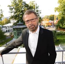 Björn ulvaeus (credited as björn ulvæus) is a swedish musician (guitarist), one of the two main songwriters and producers in abba. Bjorn Ulvaeus Ist Mit 70 Noch Dick Im Geschaft Welt
